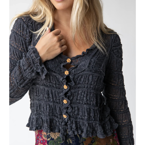 NATURAL LIFE Sweaters - Natural Life Juliet Ruffle Cardigan Sweater Womens Medium Gray Knit Boho